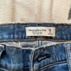 abercrombie and fitch jeans